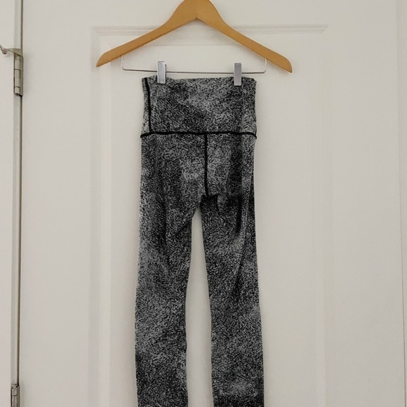 Lululemon Wunder Under Pant Hi-Rise Luon Spray Jacquard White Black Full Length - Picture 5 of 10